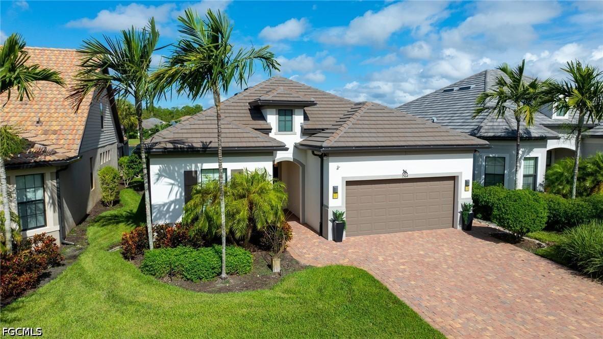 7564 Winding Cypress Dr., Naples, FL 34114