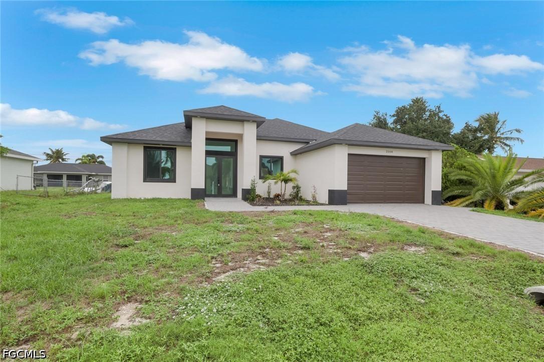 2208 NE 9th Ave., Cape Coral, FL 33909