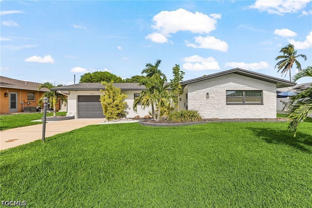 4614 SE 1st Pl., Cape Coral, FL 33904