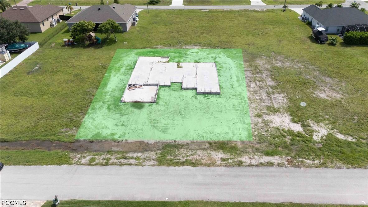 1423 NW 37th Pl., Cape Coral, FL 33993