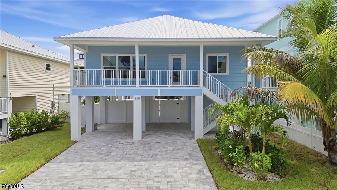 250 Pearl St., Fort Myers Beach, FL 33931