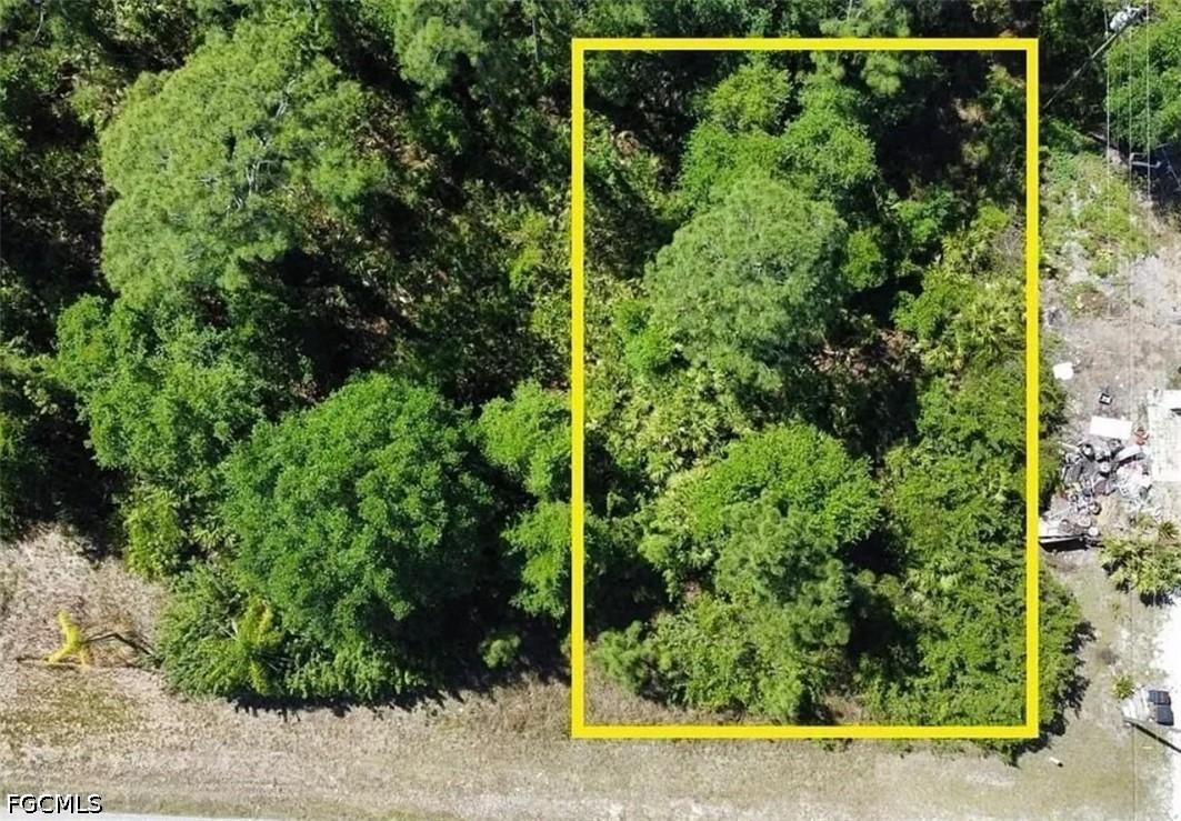 2404 E 9th St., Lehigh Acres, FL 33936
