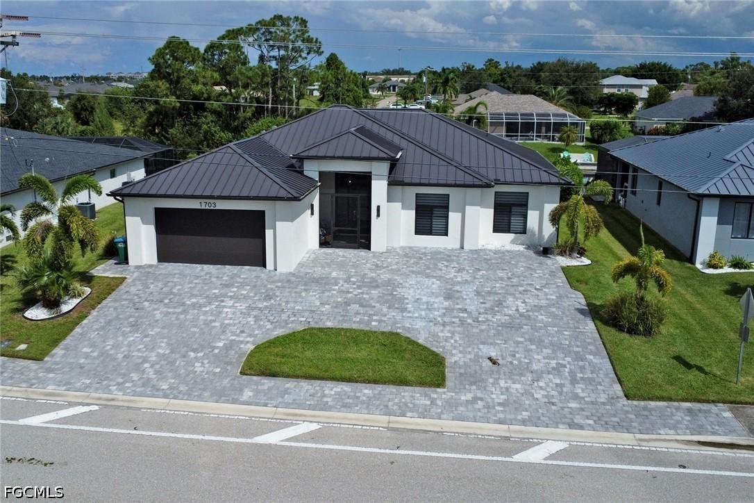 1703 Surfside Blvd., Cape Coral, FL 33991