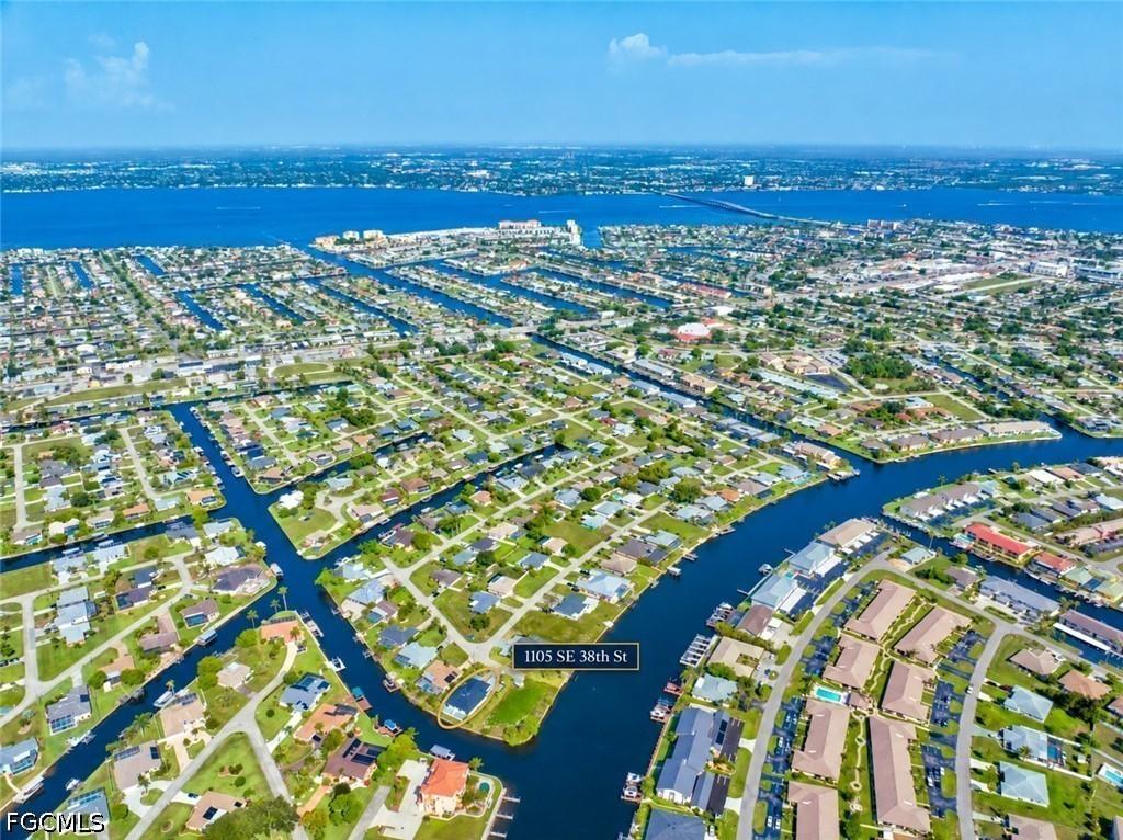 1105 SE 38th St., Cape Coral, FL 33904