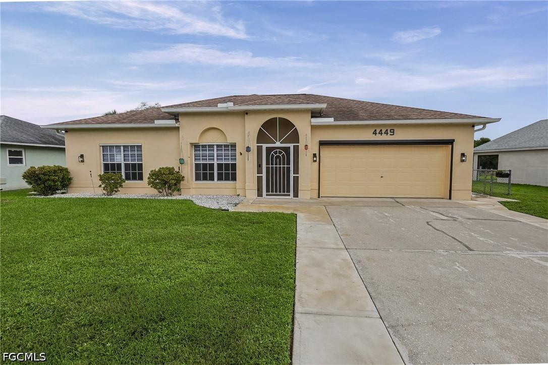 4449 Varsity Lakes Dr., Lehigh Acres, FL 33971