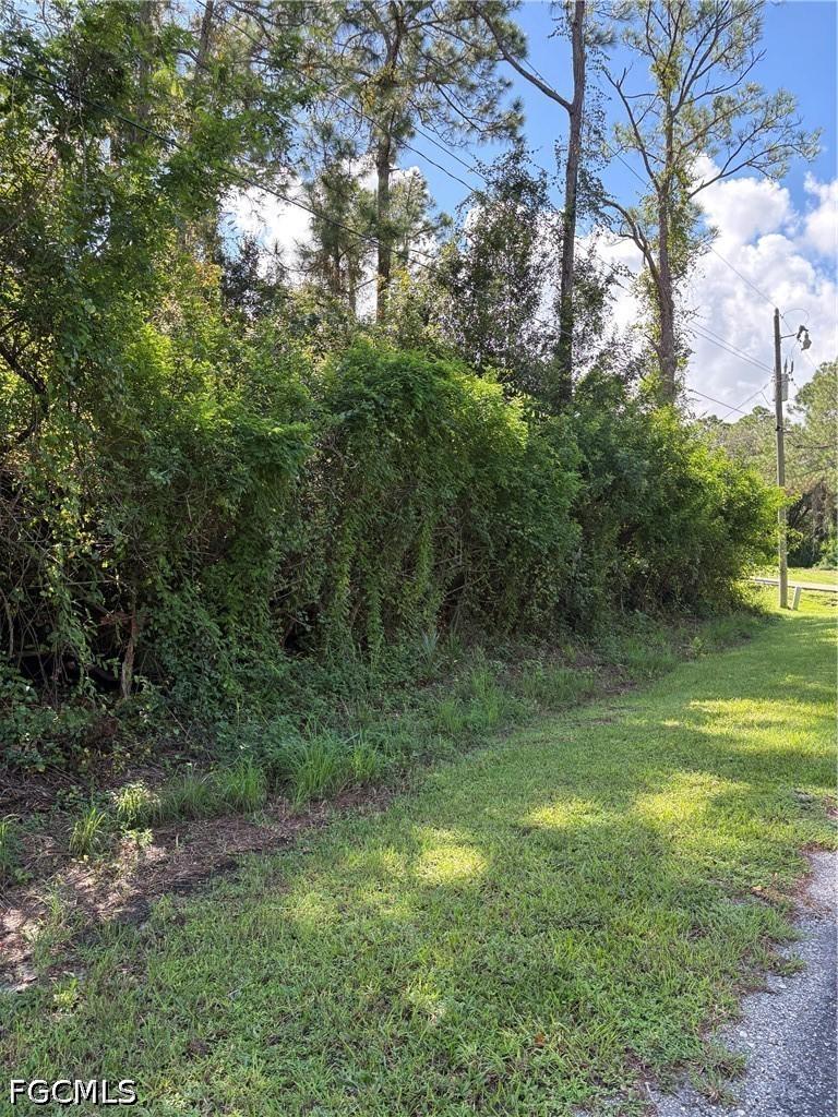 2010 Johns Ave., Alva, FL 33920