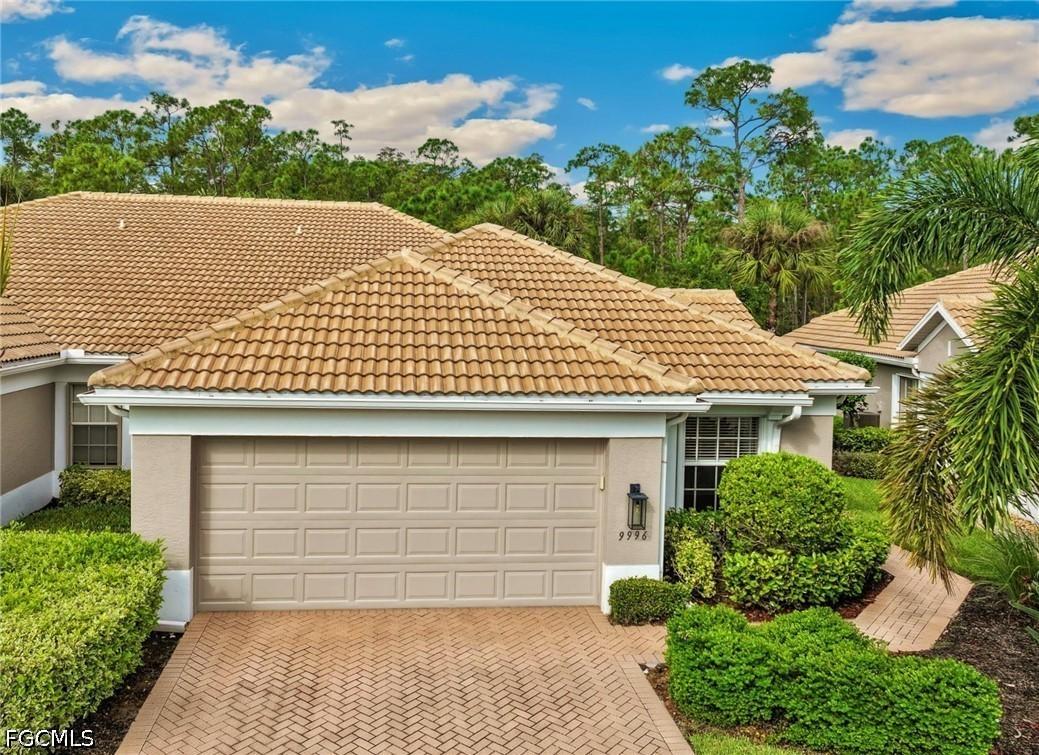 9996 Horse Creek Rd., Fort Myers, FL 33913