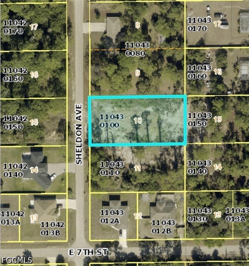 704 Sheldon Ave., Lehigh Acres, FL 33936