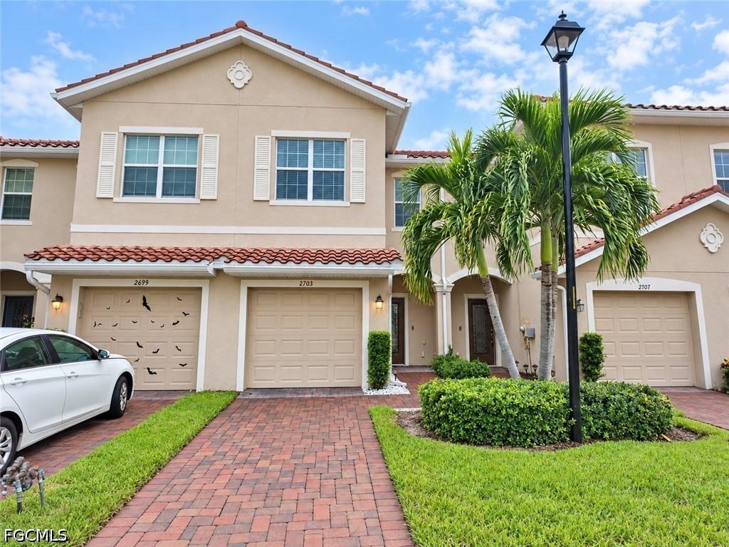2703 Blossom Way, Naples, FL 34120