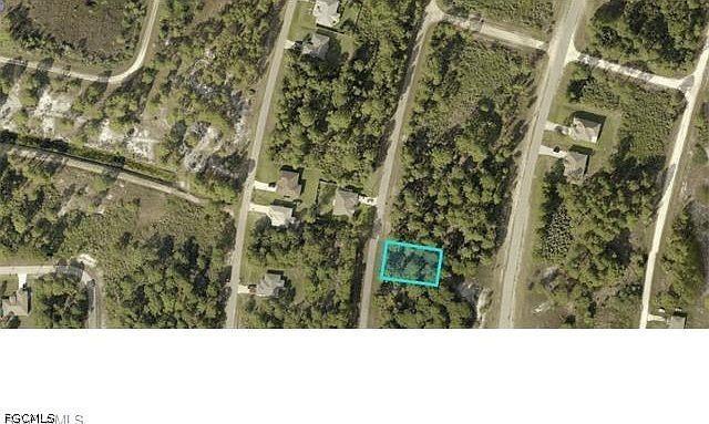 627 Flamingo Ave., Lehigh Acres, FL 33974