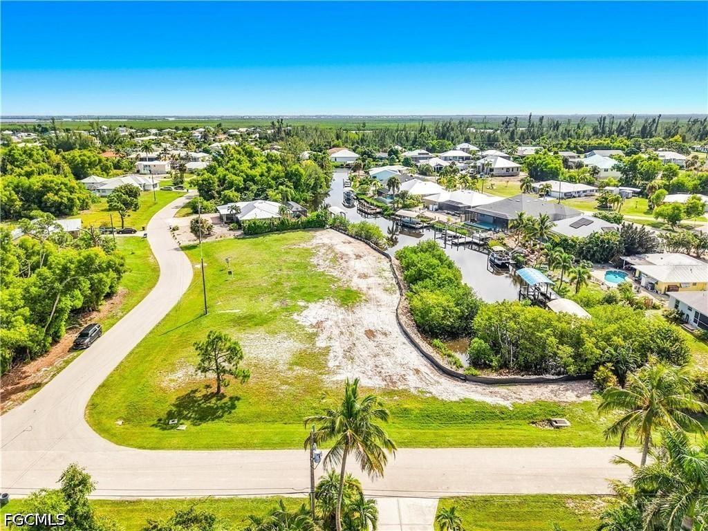 5675 Ann Arbor Dr., Bokeelia, FL 33922