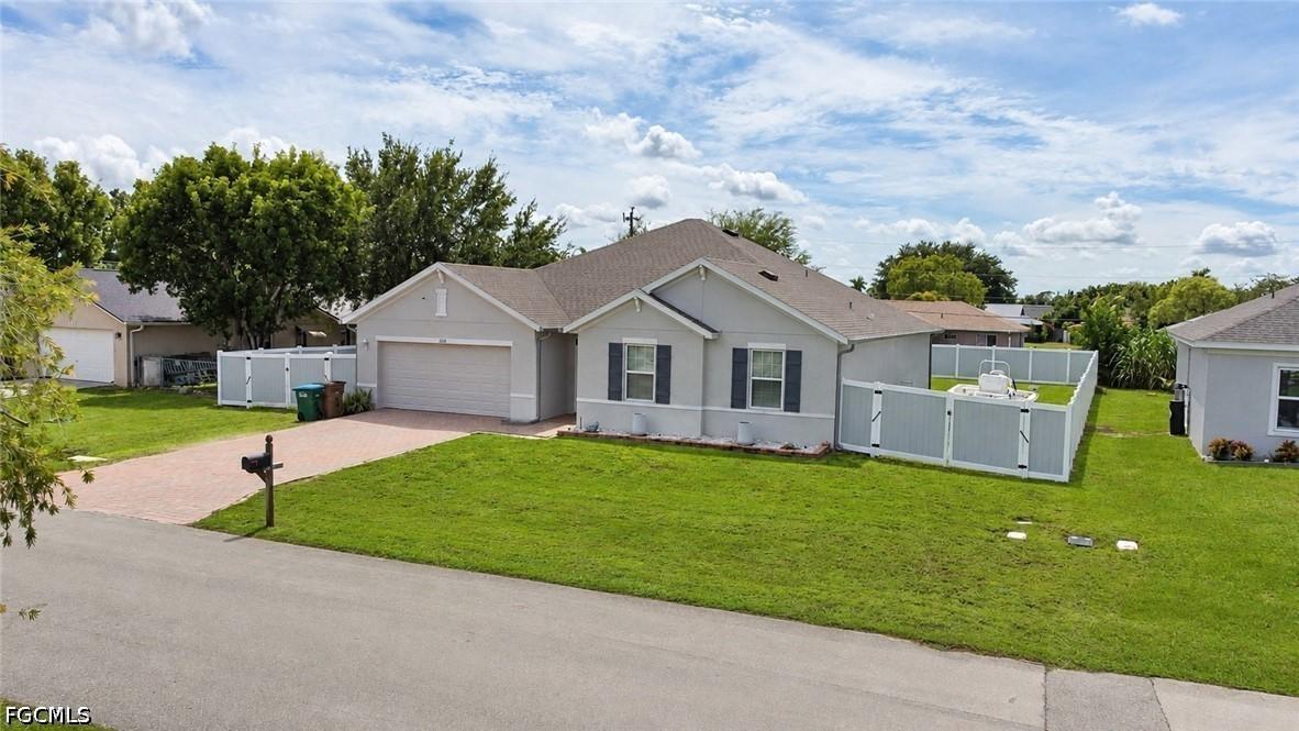 2218 SE 4th St., Cape Coral, FL 33990