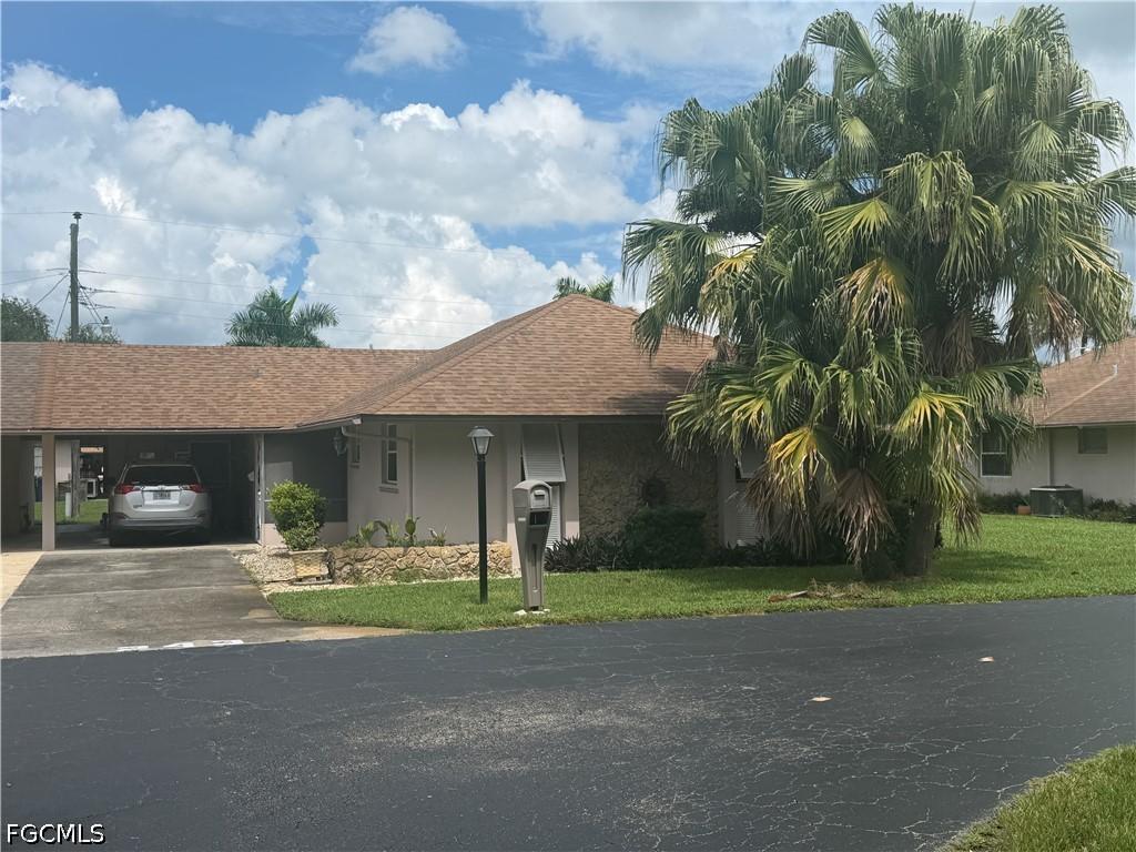 243 Thistle Ct., Lehigh Acres, FL 33936