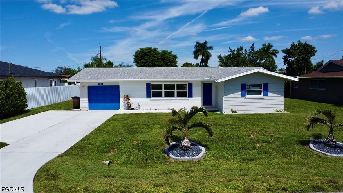 723 Sabur Ct., Cape Coral, FL 33904