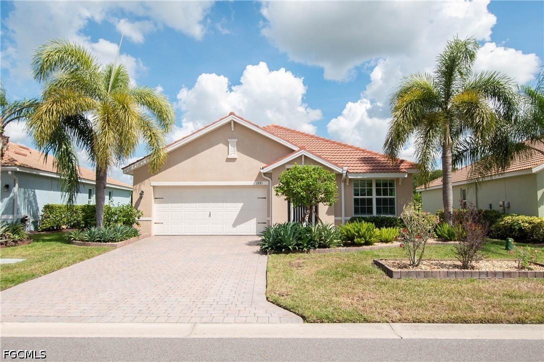2881 Apple Blossom Dr., Alva, FL 33920