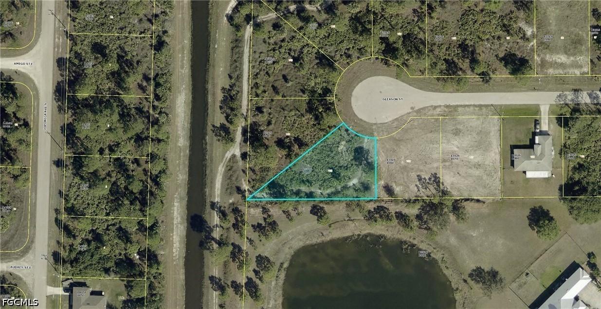 904 Gleason St., Lehigh Acres, FL 33974