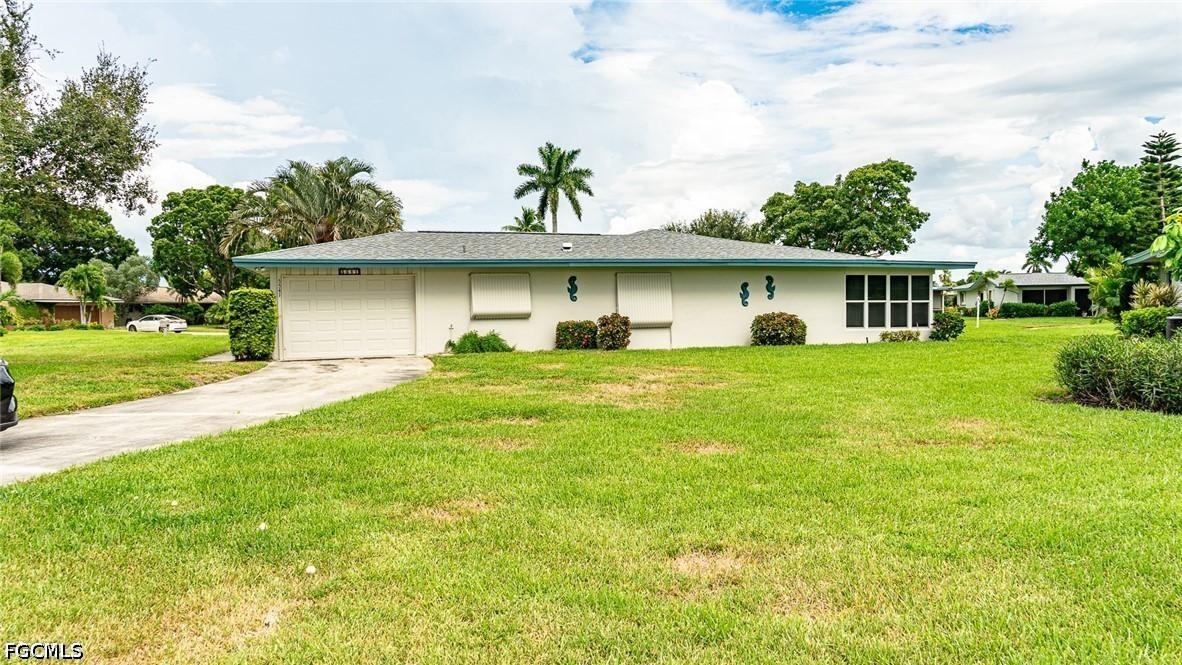 5541 Westwind Ln., Fort Myers, FL 33919