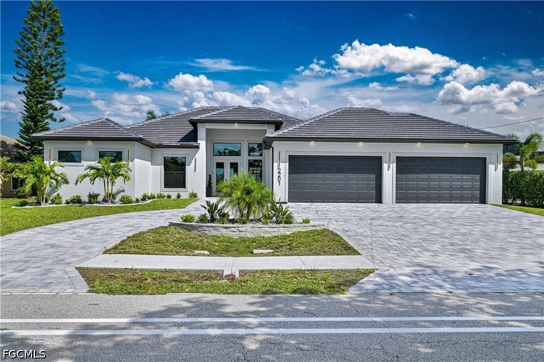 2201 Beach Pkwy., Cape Coral, FL 33914
