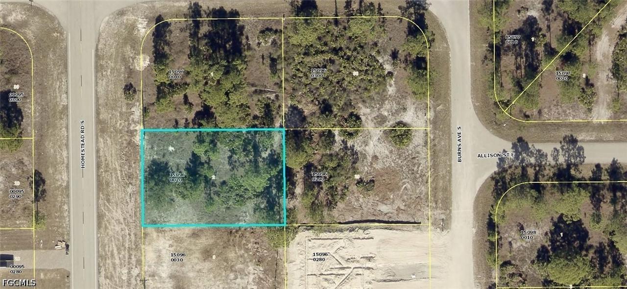 827 Homestead Rd., Lehigh Acres, FL 33974