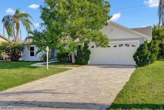 9802 Country Oaks Dr., Fort Myers, FL 33967