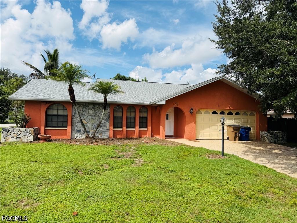 124 Sebring Cir., Lehigh Acres, FL 33936