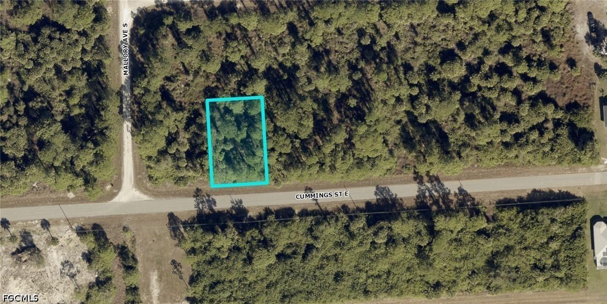 1235 Cumming St., Lehigh Acres, FL 33974