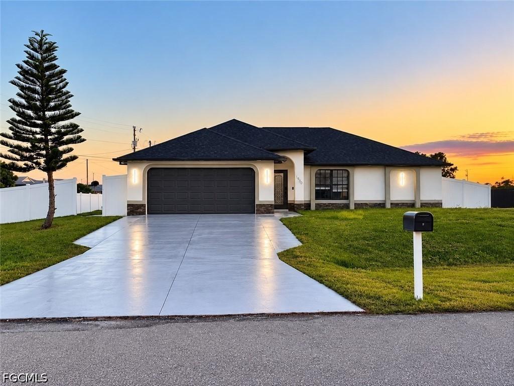 1930 NE 13th Ct., Cape Coral, FL 33909
