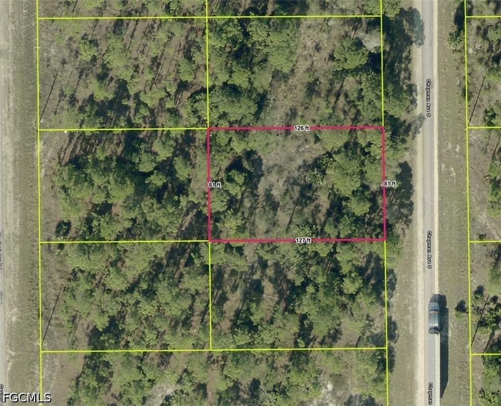 718 Chapman Ave., Lehigh Acres, FL 33974