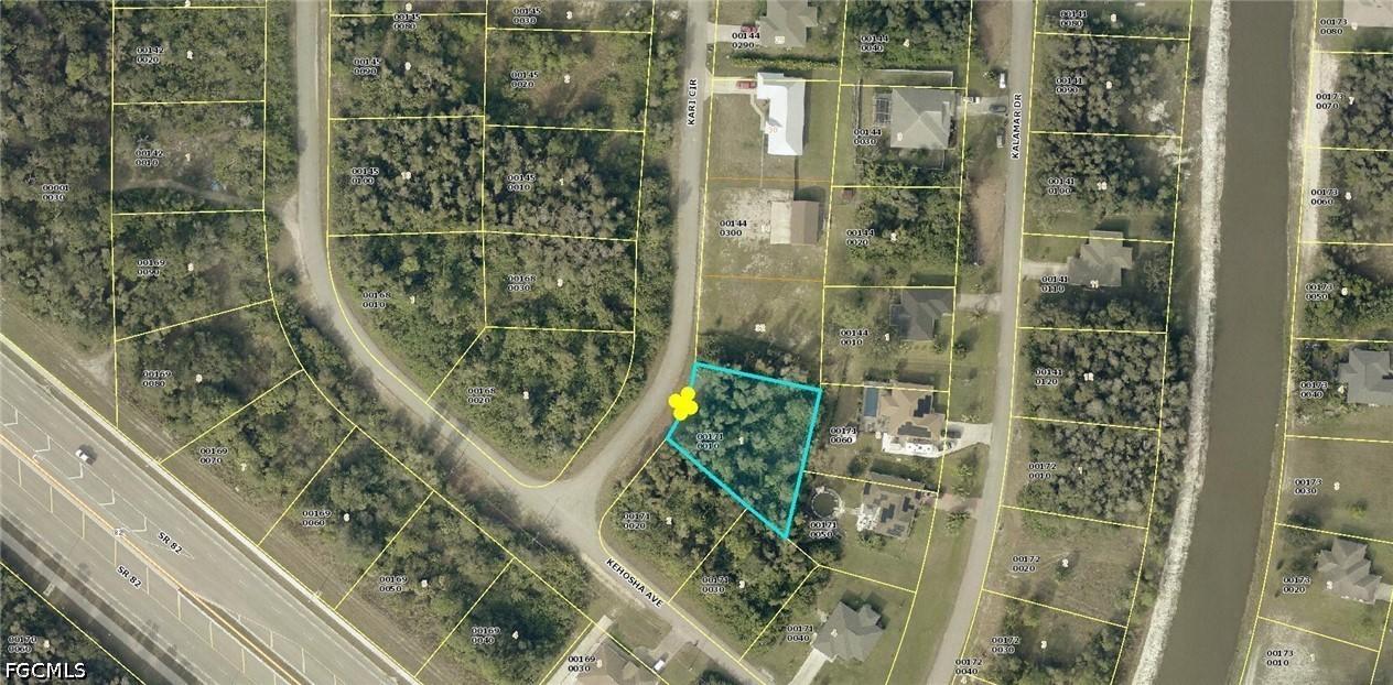 733 Kari Cir., Lehigh Acres, FL 33974