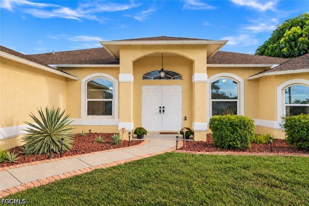 2223 NW 25th Ter., Cape Coral, FL 33993