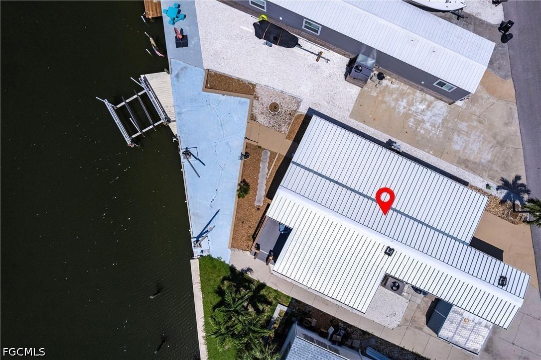 3913 Dewberry Ln., St James City, FL 33956