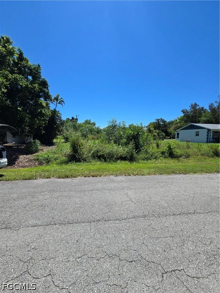 5523 Thomas St., Bokeelia, FL 33922