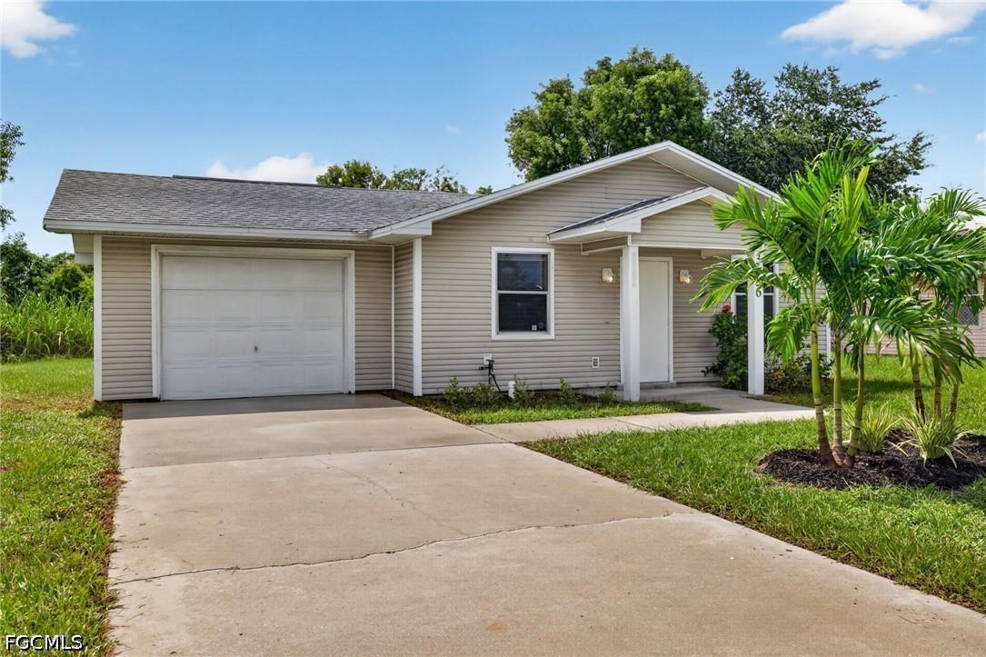 3656 Suntrust Dr., Fort Myers, FL 33916