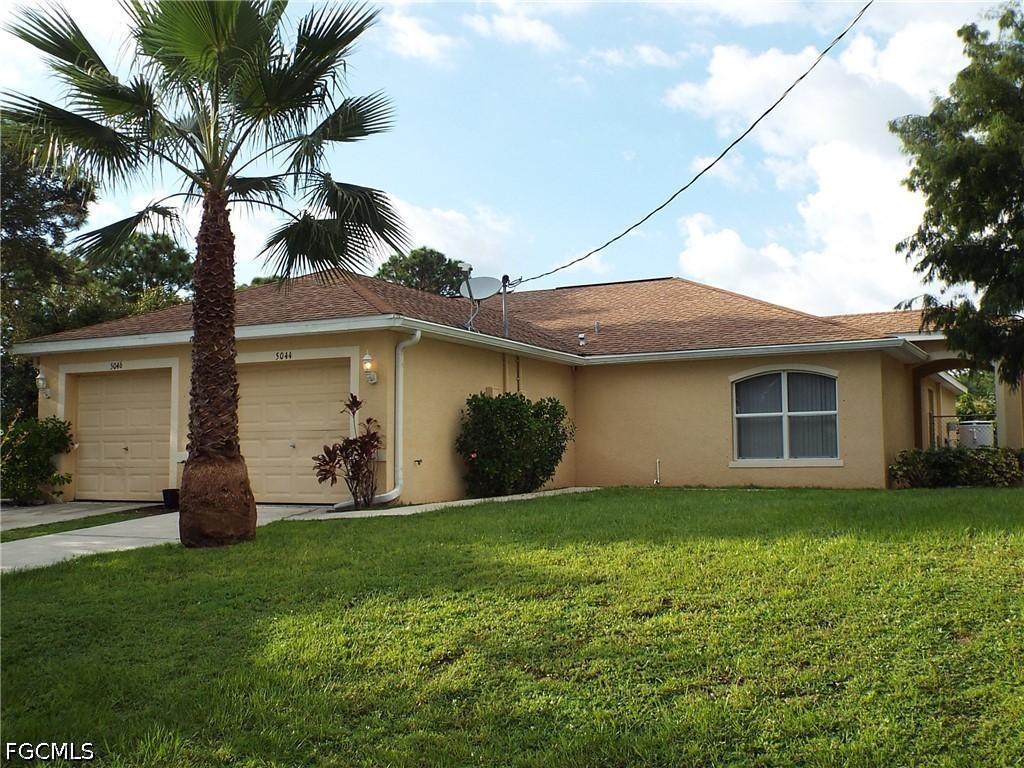 5044/5046 Jones Dr., Lehigh Acres, FL 33973