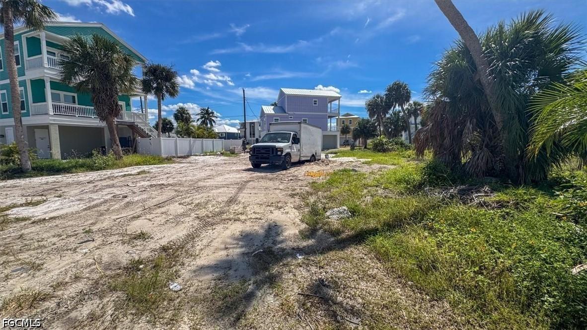 128 Jefferson St., Fort Myers Beach, FL 33931