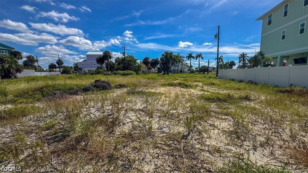 100/104 Jefferson St., Fort Myers Beach, FL 33931