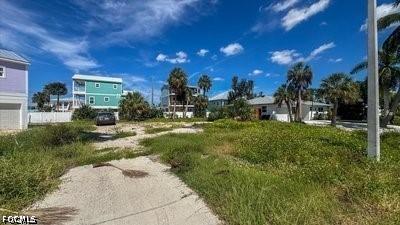 131 Mid Island Dr., Fort Myers Beach, FL 33931