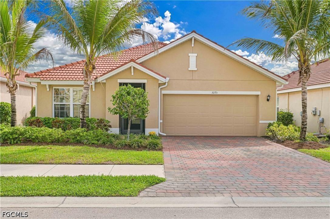 3275 Birchin Ln., Fort Myers, FL 33916