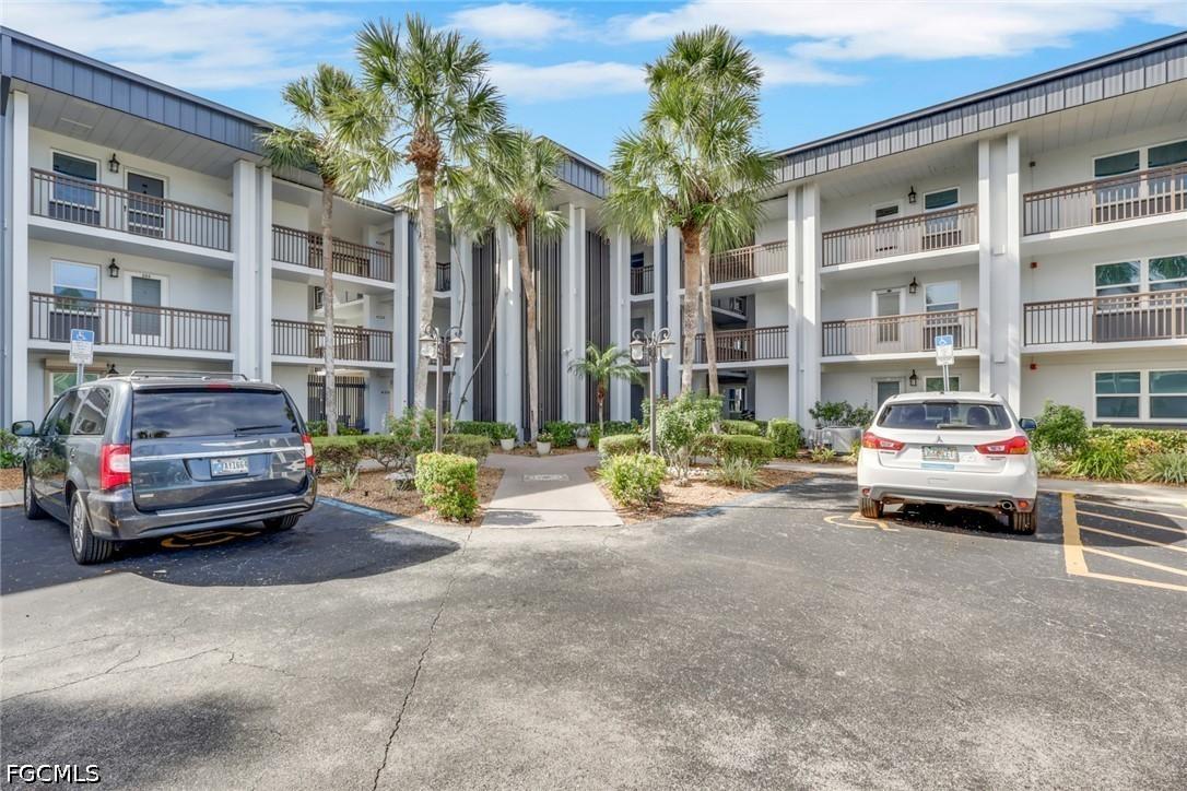 1740 Pine Valley Dr. #213, Fort Myers, FL 33907