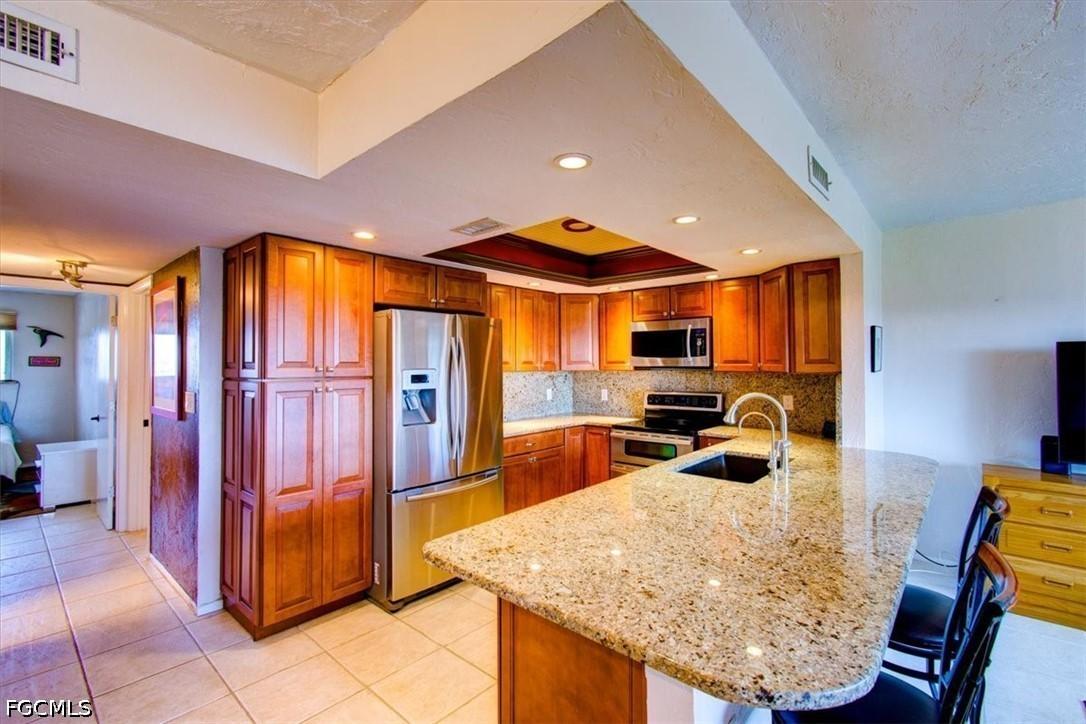 4906 Victoria Dr. #413, Cape Coral, FL 33904