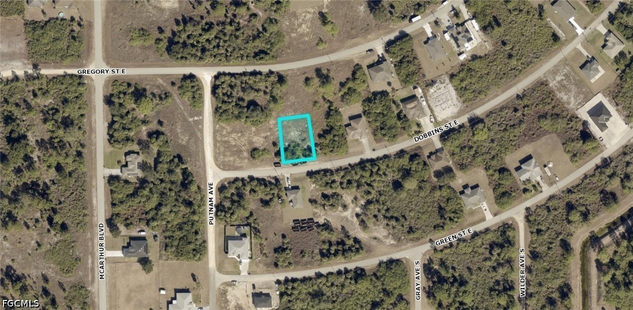 923 Dobbins St., Lehigh Acres, FL 33974
