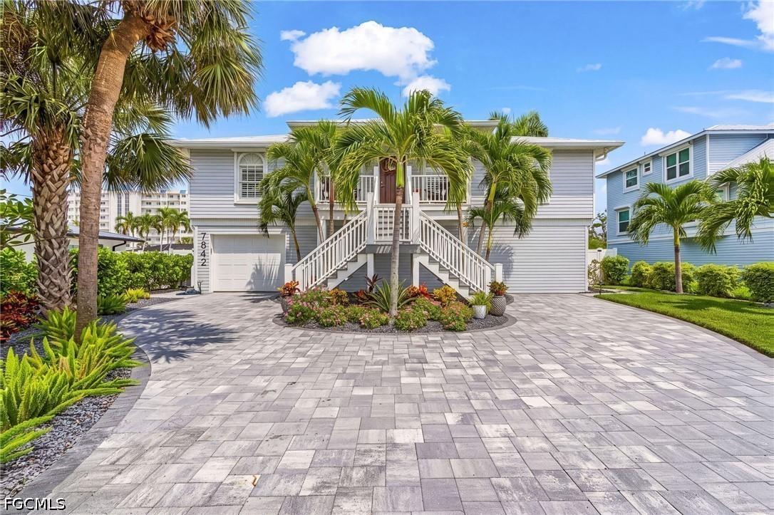 7842 Buccaneer Dr., Fort Myers Beach, FL 33931
