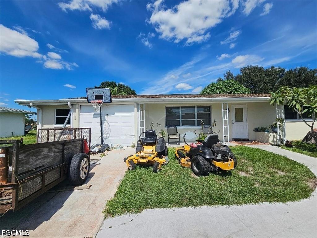 1521 Huntdale St., Lehigh Acres, FL 33936