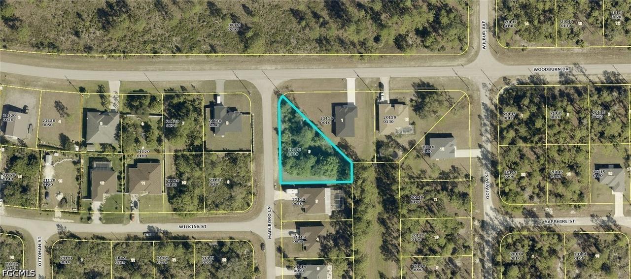 1864 Marlboro Ln., Lehigh Acres, FL 33972