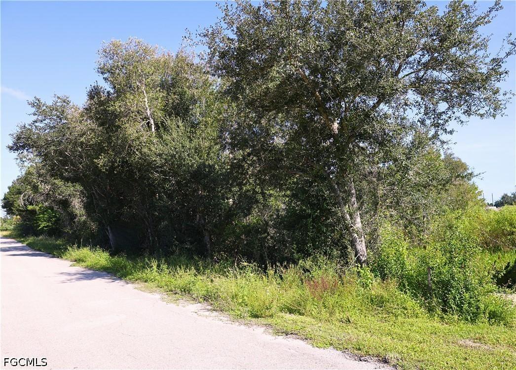 3224 Ruth Ln., Lehigh Acres, FL 33976