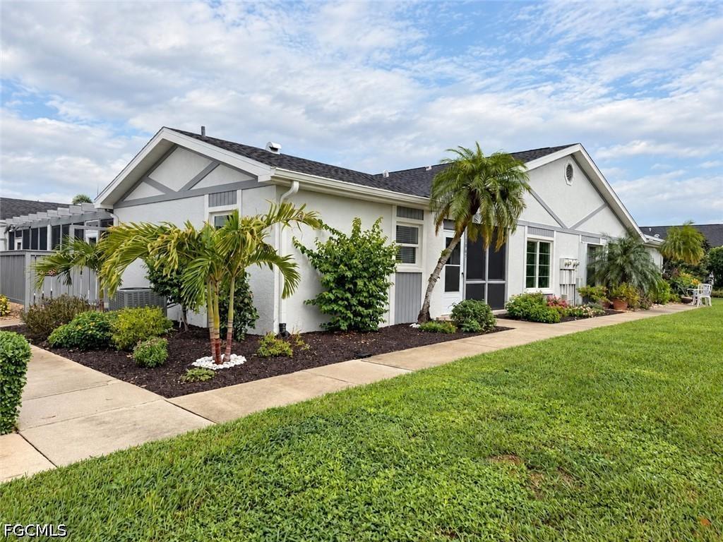 6865 Sandtrap Dr., Fort Myers, FL 33919
