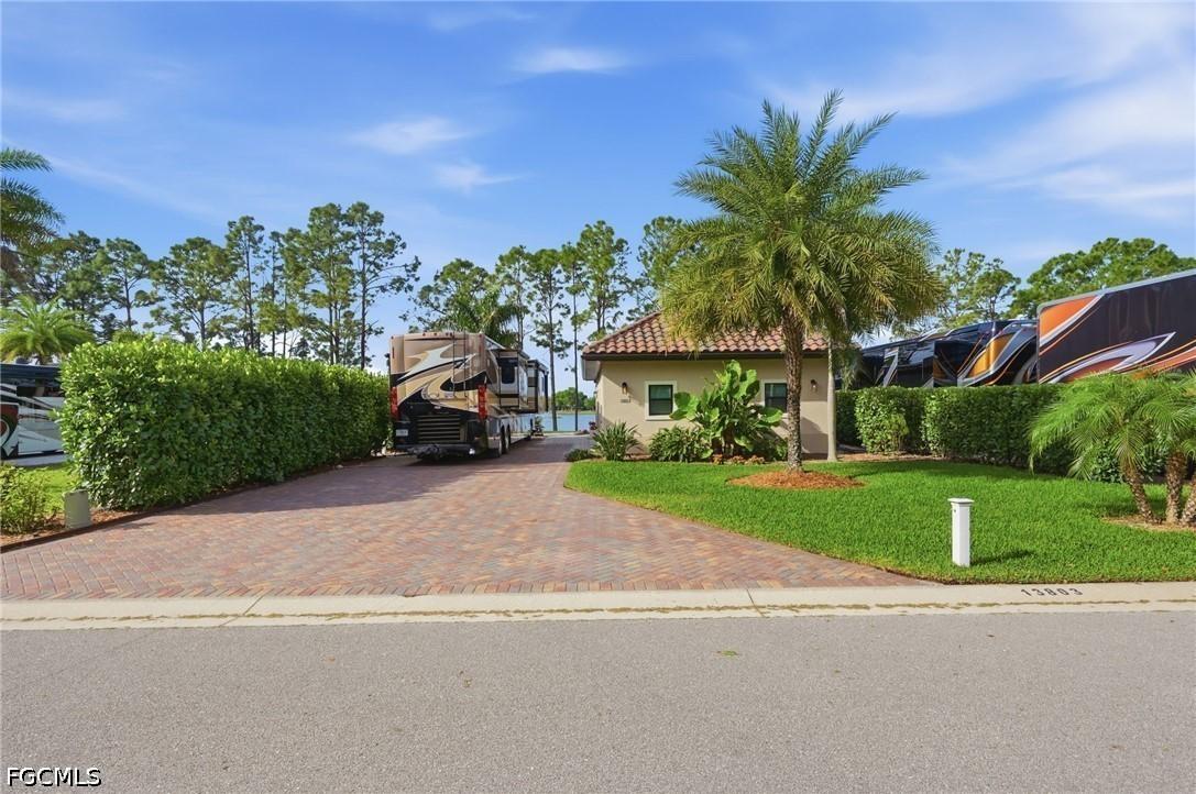 13803 Golden Palms Cir., Fort Myers, FL 33913