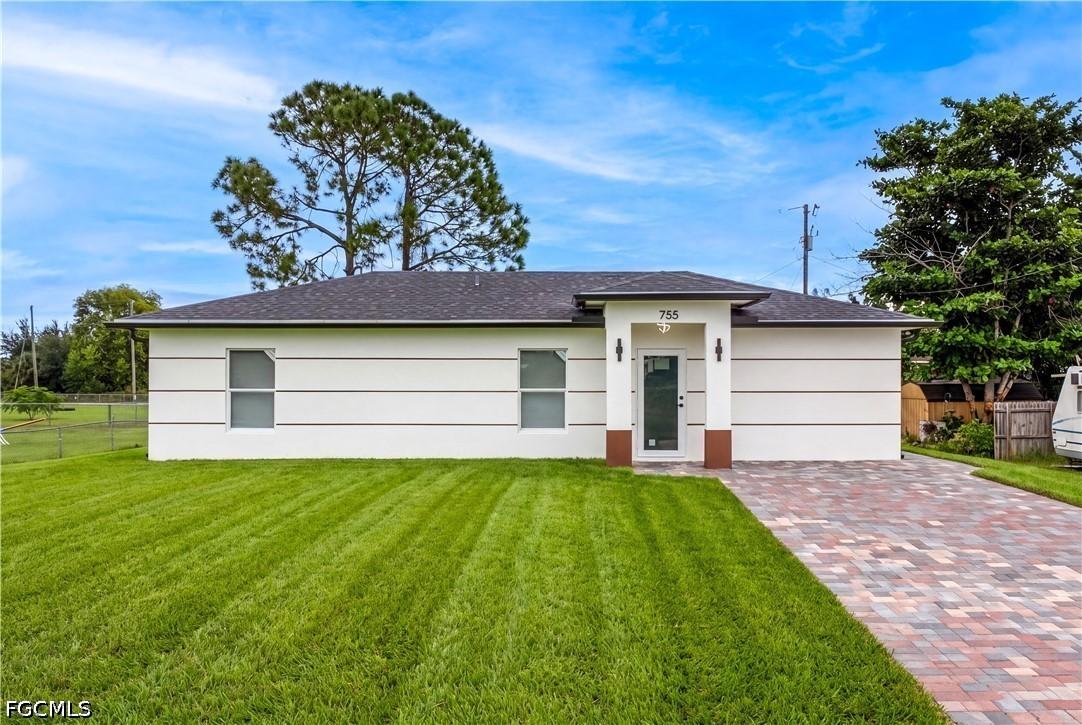 755 Fleming Ave., Lehigh Acres, FL 33974