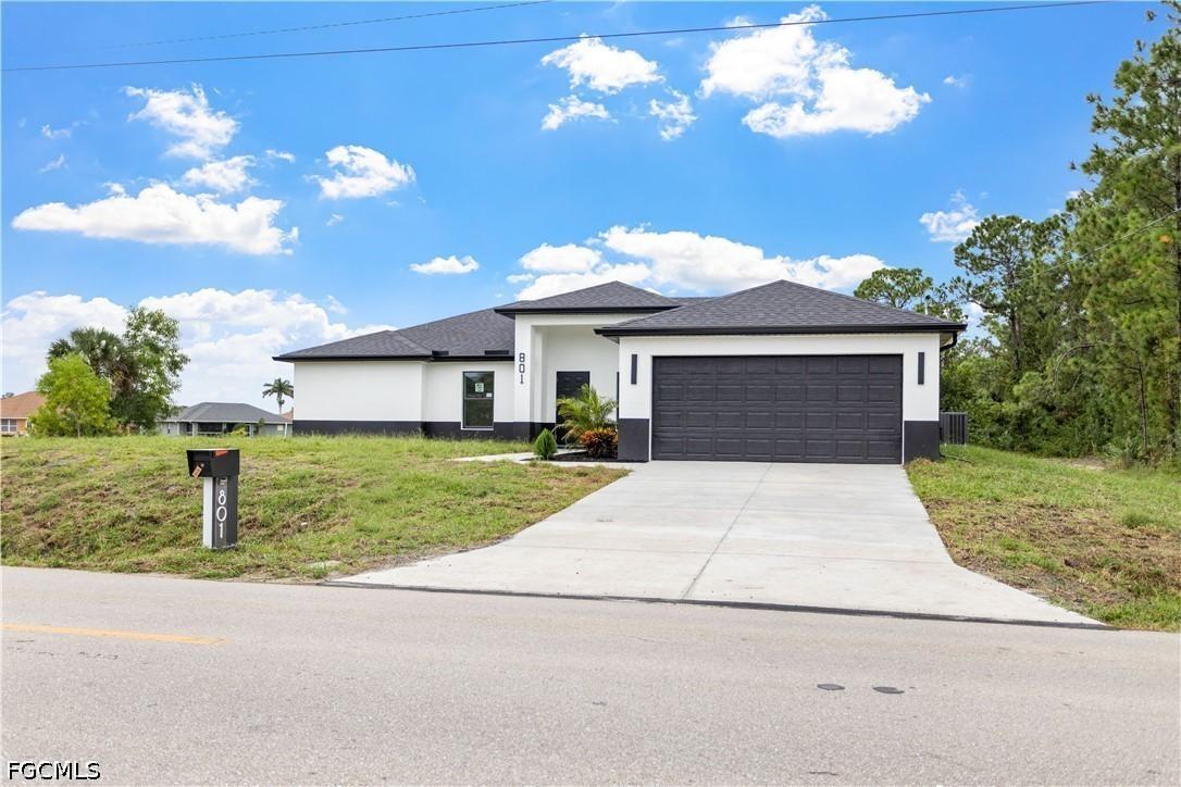 801 Williams Ave., Lehigh Acres, FL 33972