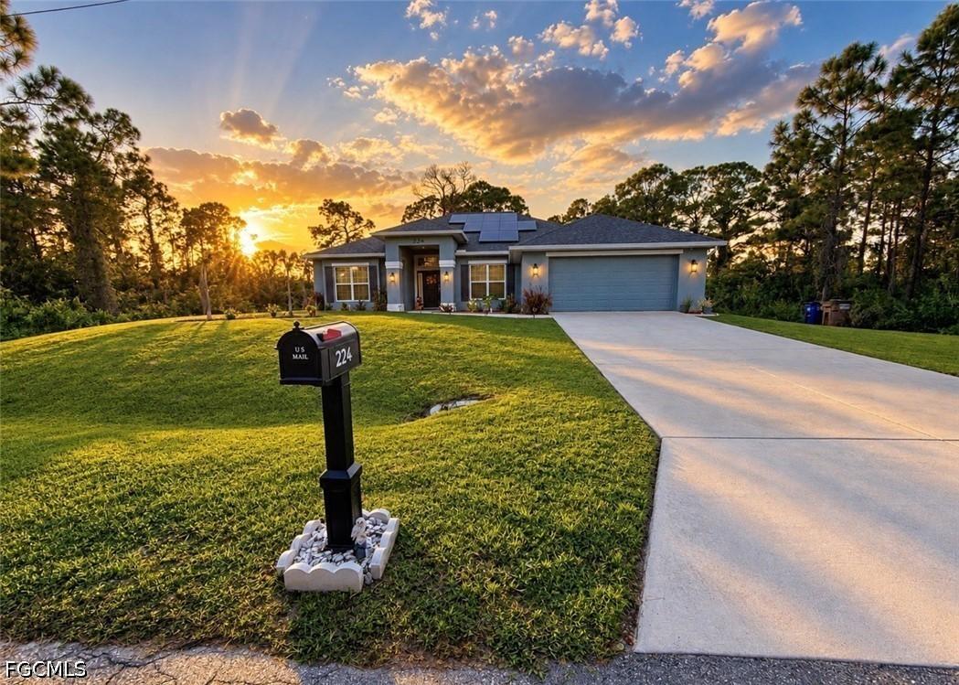 224 Callaway Ave., Lehigh Acres, FL 33974